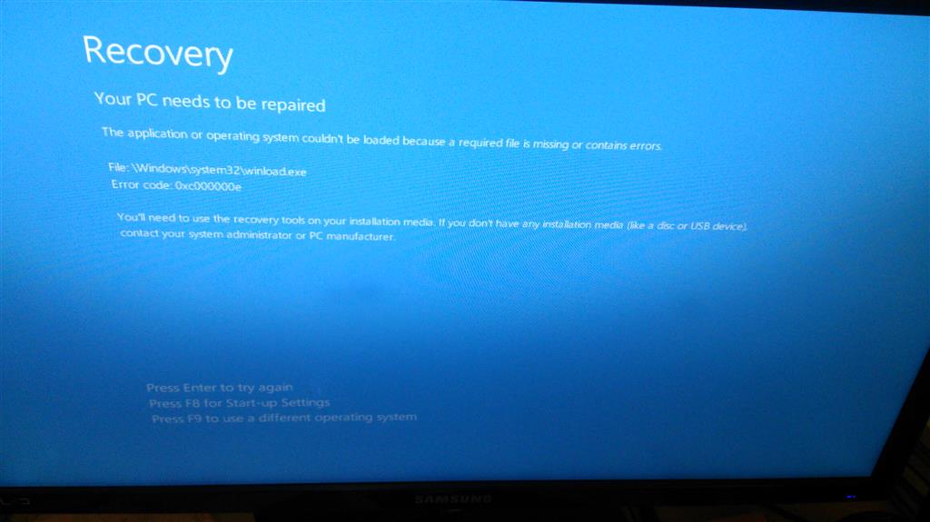 Recovery screen showing Your PC needs to be repaired, winload.exe, and error code 0xc000000e