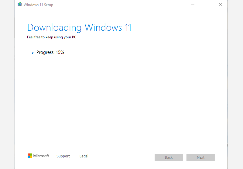 windows 11 is being downloaded
